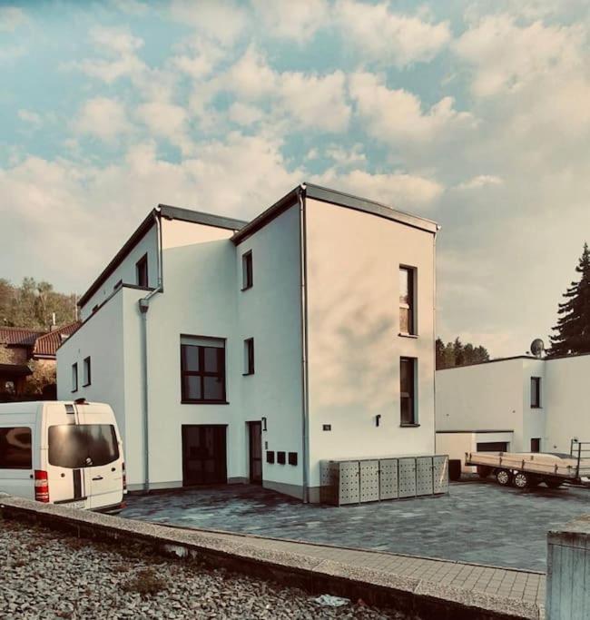 Grosse Moderne Ferienwohnung Auch Als Monteur Unterkunft Nutzbar, In Stolberg - Vicht Luaran gambar