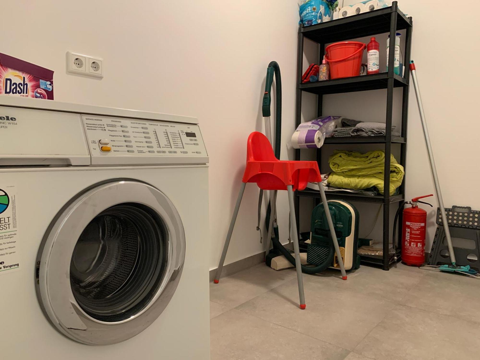 Grosse Moderne Ferienwohnung Auch Als Monteur Unterkunft Nutzbar, In Stolberg - Vicht Luaran gambar
